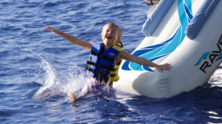 Pontoon-Slide_001-gallery