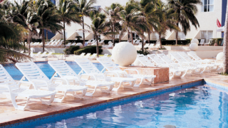 1680 x 750 – Product Image – bahia chaise