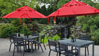 Windmaster 7.5′ Round Umbrella – Logo Red – lifestyle – gallery