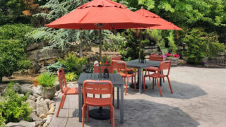 Windmaster 7.5′ Round Umbrella – Terra Cotta – lifestyle – gallery